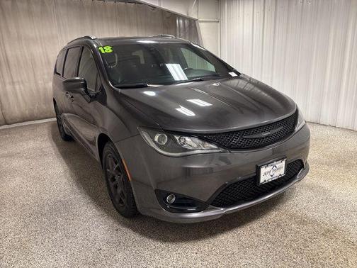 2018 Chrysler Pacifica Touring-L