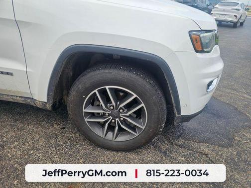 Bright White Clearcoat 2019 Jeep Grand Cherokee Limited