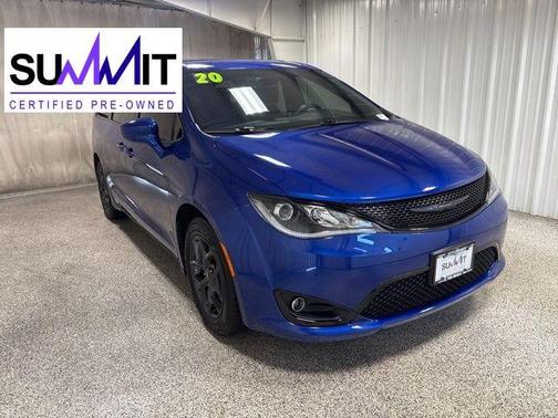 2020 Chrysler Pacifica Touring