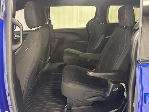 2020 Chrysler Pacifica Touring
