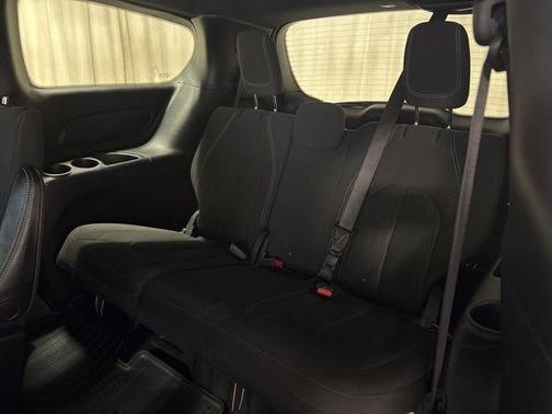 2020 Chrysler Pacifica Touring