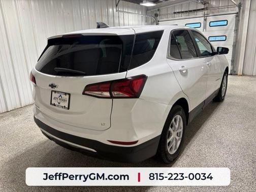Summit White 2024 Chevrolet Equinox LT