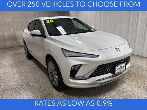 White Frost Tri-Coat 2026 Buick Envista Avenir