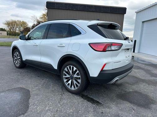 2022 Ford Escape Titanium