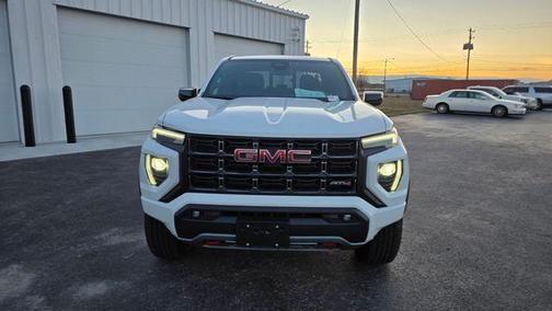2024 GMC Canyon AT4
