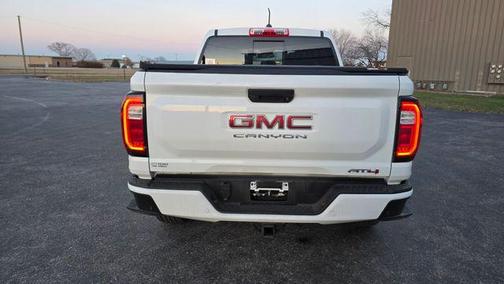 2024 GMC Canyon AT4