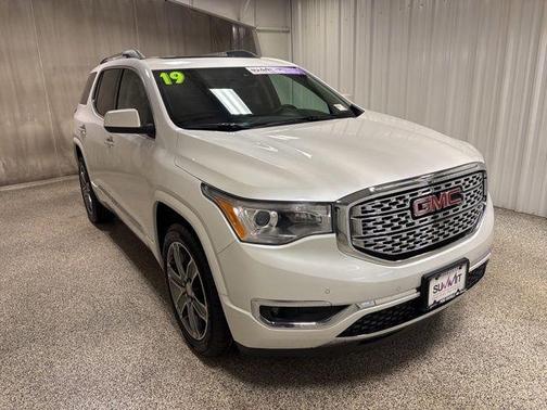 White Frost Tri-Coat 2019 GMC Acadia Denali