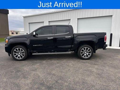 Onyx Black 2021 GMC Canyon Denali