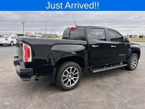 Onyx Black 2021 GMC Canyon Denali