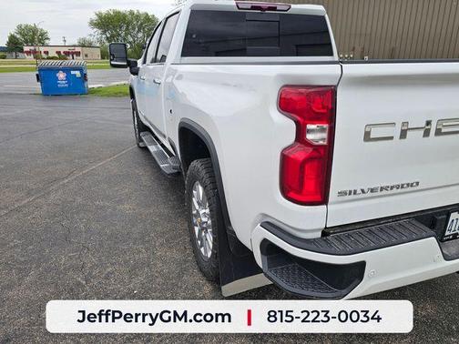 Summit White 2024 Chevrolet Silverado 2500 High Country