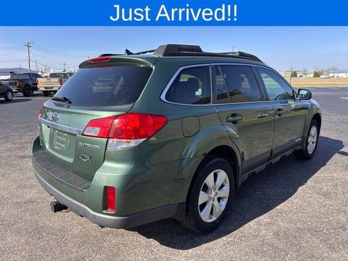Cypress Green Pearl 2011 Subaru Outback 2.5i