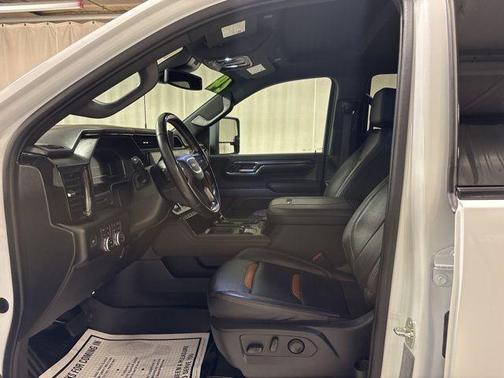 2024 GMC Sierra 2500 AT4