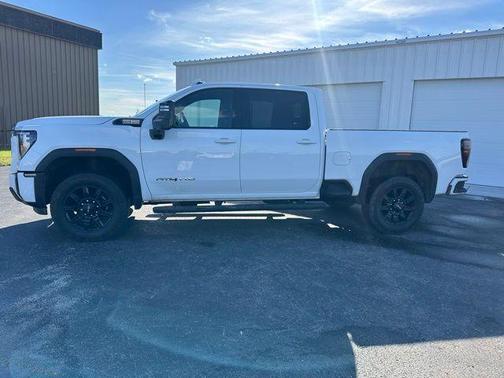 2024 GMC Sierra 2500 AT4