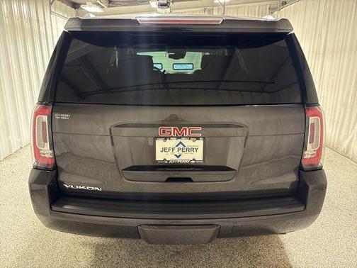 Iridium Metallic 2018 GMC Yukon SLT