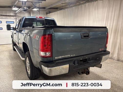 Stealth Gray Metallic 2011 GMC Sierra 2500 SLE