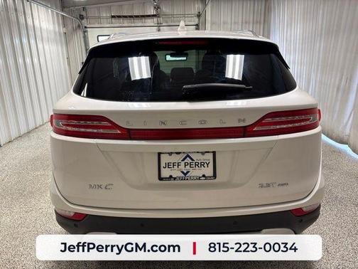 White Platinum Clearcoat Metallic 2017 Lincoln MKC Reserve