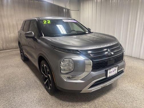 2022 Mitsubishi Outlander SE