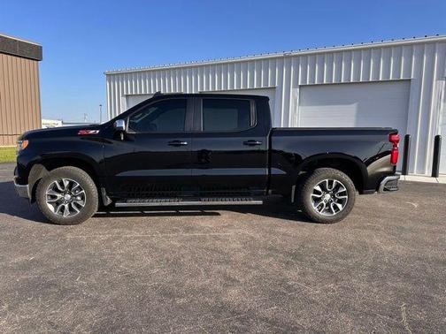 Black 2024 Chevrolet Silverado 1500 LT