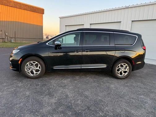 2023 Chrysler Pacifica Limited