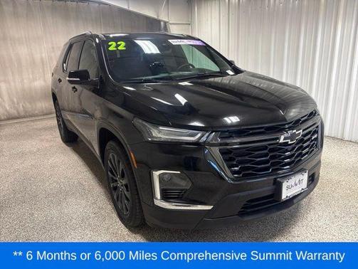 Mosaic Black Metallic 2022 Chevrolet Traverse RS