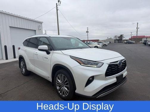 2021 Toyota Highlander Hybrid Platinum