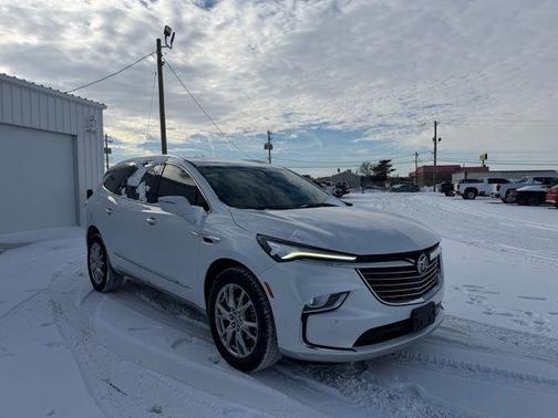 2023 Buick Enclave Essence