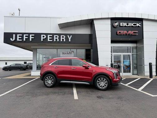 2022 Cadillac XT4 Premium Luxury