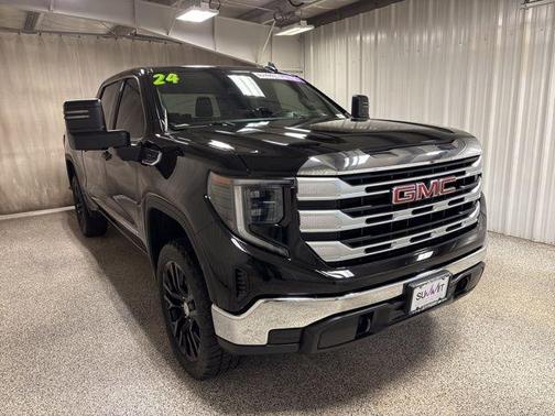 Onyx Black 2024 GMC Sierra 1500 SLE