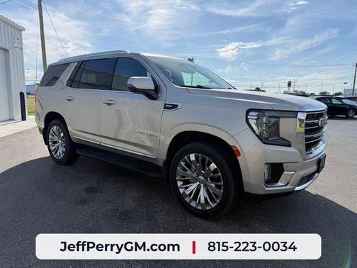 Beige Pearl Metallic 2021 GMC Yukon SLT