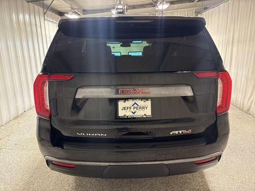 Onyx Black 2023 GMC Yukon AT4