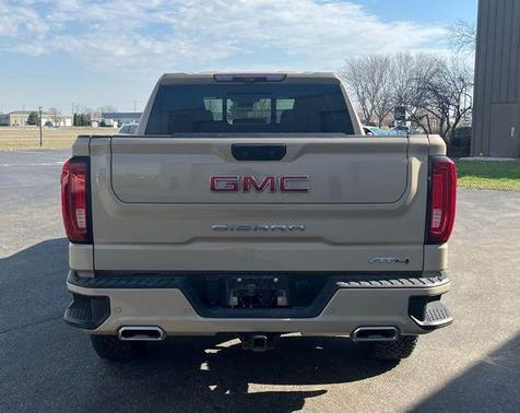 2023 GMC Sierra 1500 AT4