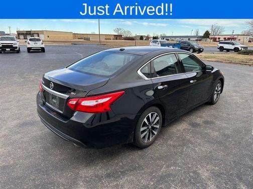 2017 Nissan Altima 2.5 SV