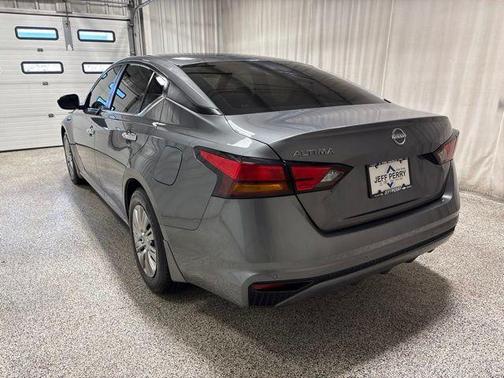Gun Metallic 2024 Nissan Altima 2.5 S