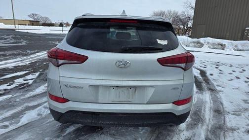 2018 Hyundai TUCSON SEL