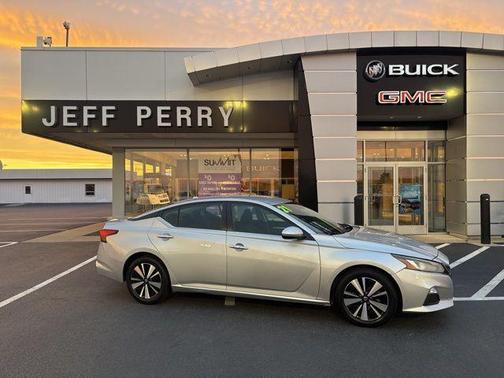 2021 Nissan Altima 2.5 SV