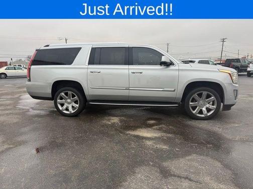 2018 Cadillac Escalade ESV Luxury