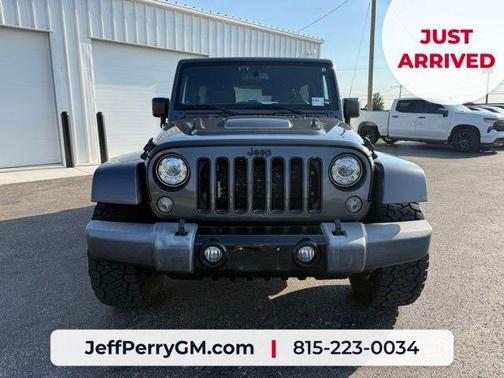 Granite Crystal Clearcoat Metallic 2017 Jeep Wrangler Unlimited Sahara