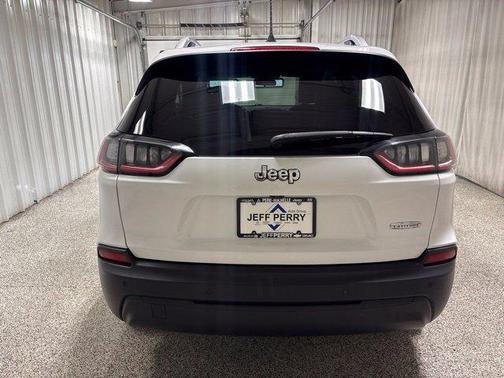 Bright White Clearcoat 2019 Jeep Cherokee Latitude Plus