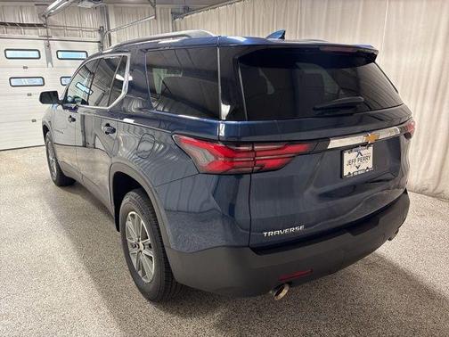 Northsky Blue Metallic 2023 Chevrolet Traverse LT Cloth