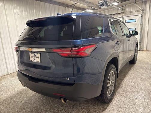 Northsky Blue Metallic 2023 Chevrolet Traverse LT Cloth