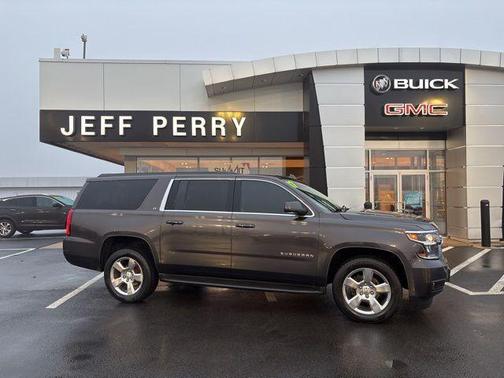 2017 Chevrolet Suburban LT
