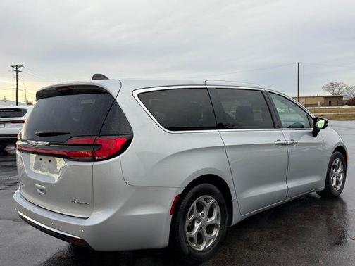 2024 Chrysler Pacifica Limited