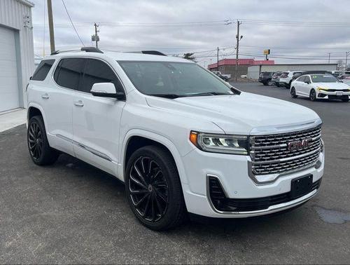 2023 GMC Acadia Denali