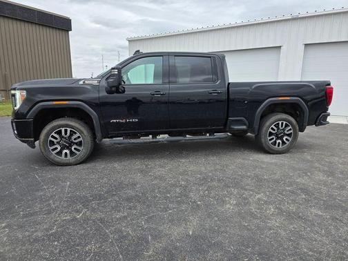 2022 GMC Sierra 2500 AT4