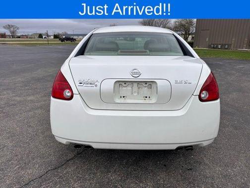 Winter Frost Pearl 2005 Nissan Maxima SL