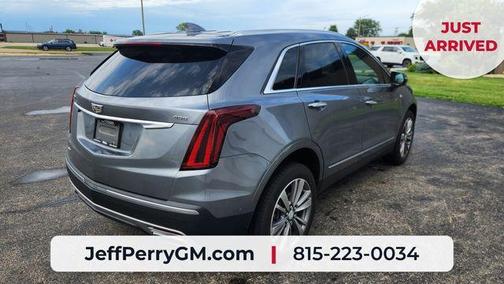 Satin Steel Metallic 2021 Cadillac XT5 Premium Luxury