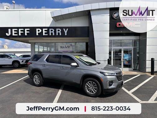 Sterling Gray Metallic 2023 Chevrolet Traverse LT Cloth
