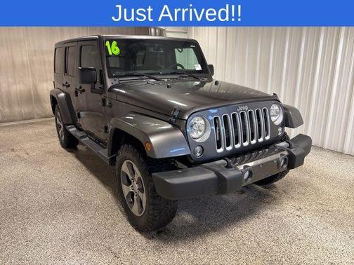 2016 Jeep Wrangler Unlimited Sahara