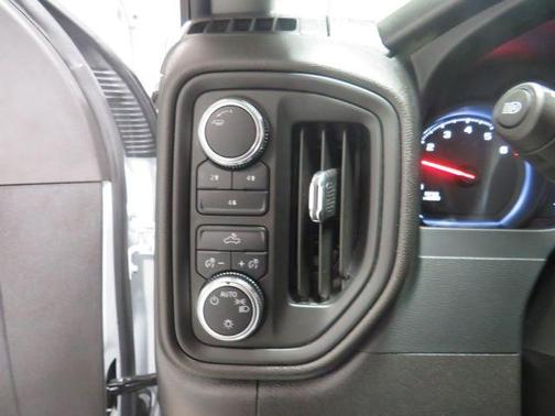 2025 GMC Sierra 3500 Pro