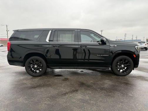 2022 GMC Yukon XL SLE